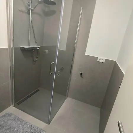 Voljana Apartamento *